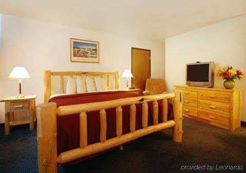 Midtown Motel Bennington Room photo